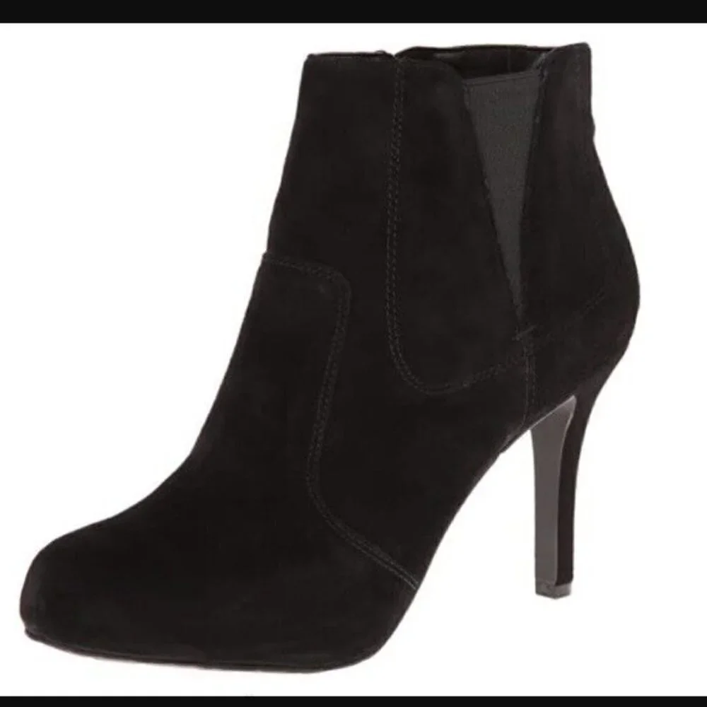 ROCKPORT Seven To 7 Gore Shootie High Heel Boots 10.M Black Suede